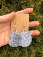 Load image into Gallery viewer, Paint palette earrings