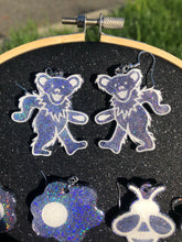 Load image into Gallery viewer, Purple holographic earrings