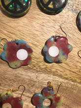 Load image into Gallery viewer, Tie dye earrings