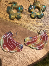 Load image into Gallery viewer, Tie dye earrings