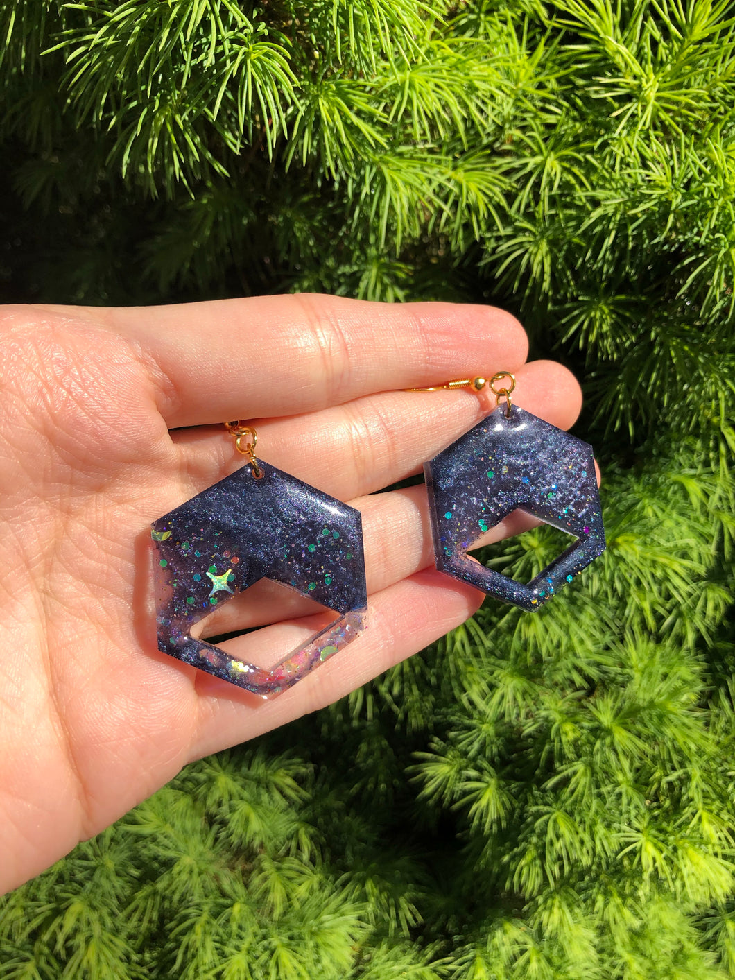 Mixed dark glittery earrings