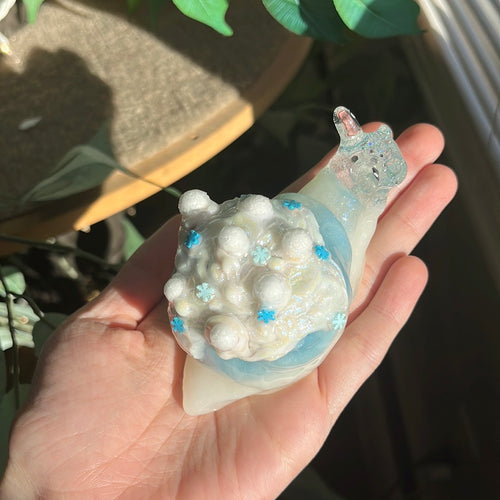 Winter wonderland snail