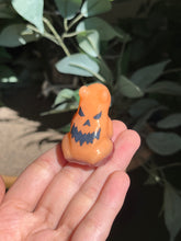Load image into Gallery viewer, Orange jack-o’-lantern frogs