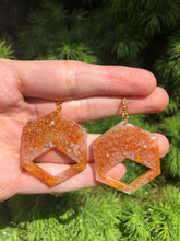 Load image into Gallery viewer, Gold &amp; Pearl Earrings!