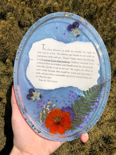 Feminist floral tray