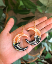 Load image into Gallery viewer, Spooky moon earrings