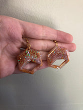 Load image into Gallery viewer, Gold &amp; Pearl Earrings!