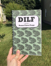 Laden Sie das Bild in den Galerie-Viewer, Green DILF frog notebook