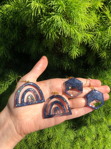 Mixed dark glittery earrings