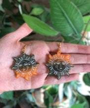Load image into Gallery viewer, Spooky sun earrings
